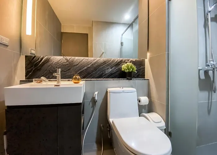 Upscale High-rise 1br - Ultra Fast Wifi - Phrom Phong