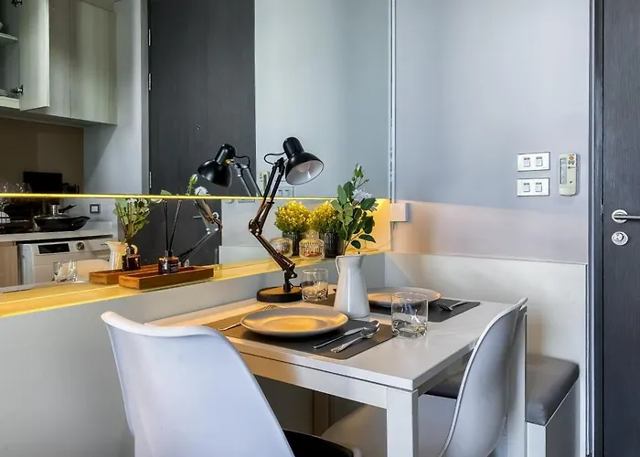 Apartment Upscale High-rise 1br - Ultra Fast Wifi - Phrom Phong